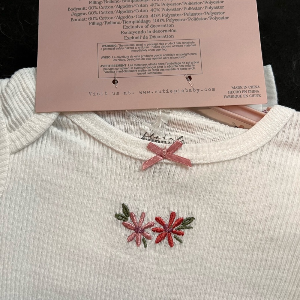 0-3 months gorgeouss brand new 4 piece set - Picture 2 of 5